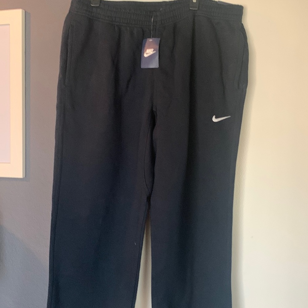 Brand new with tags Nike sweatpants Mens